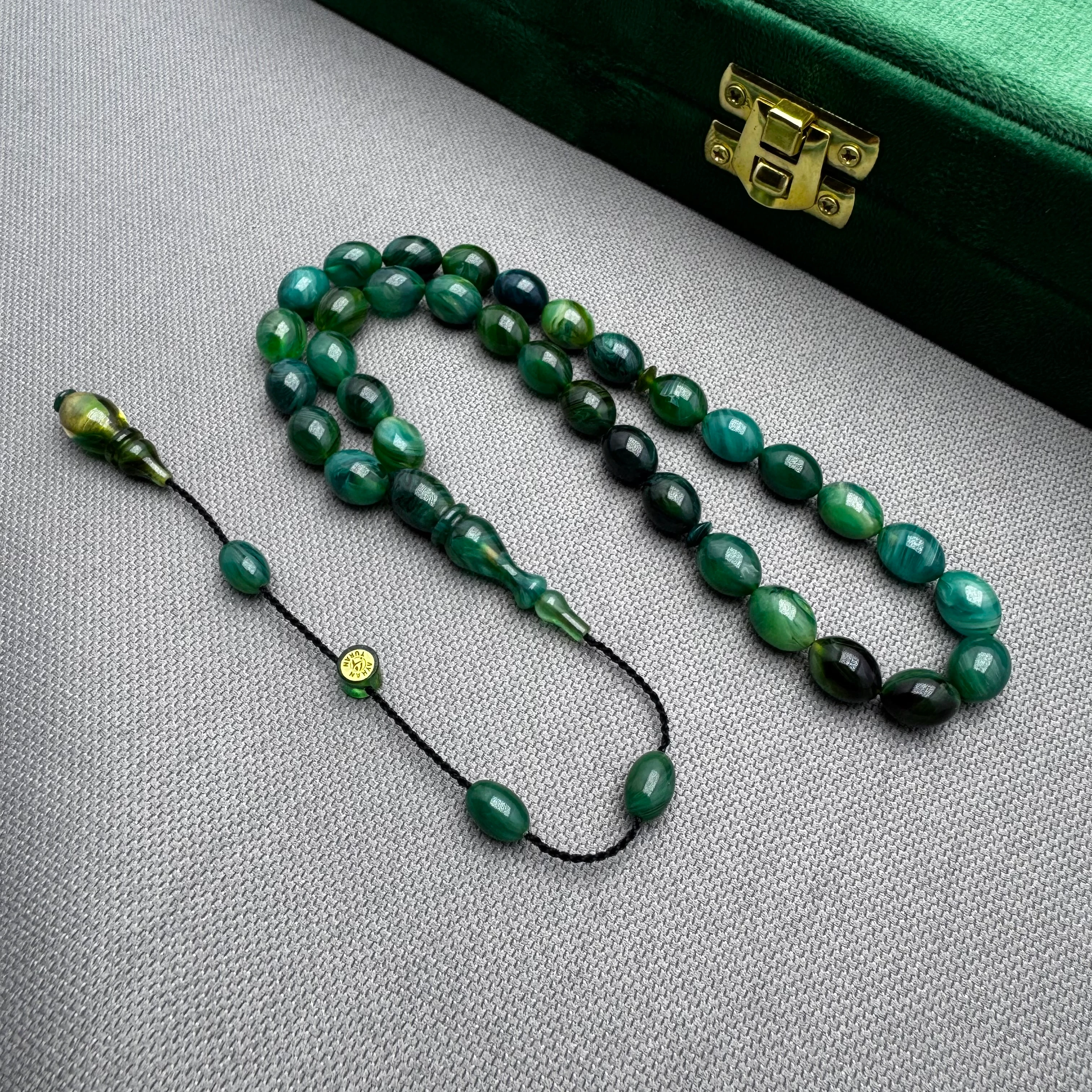 Ayhan TURAN Usta İşçilikli Kamuflaj Yeşil Yoğun Hareli Beyzi Kesim Ateş Kehribar Tespih